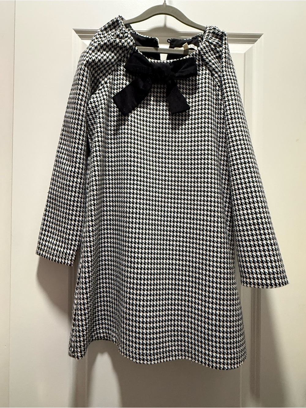 Copper Key Black and White Houndstooth Bow-Accent Dress - Youth Medium 8/10